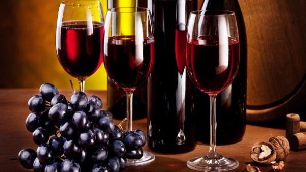 Красное вино способно компенсировать недостаток физической активности